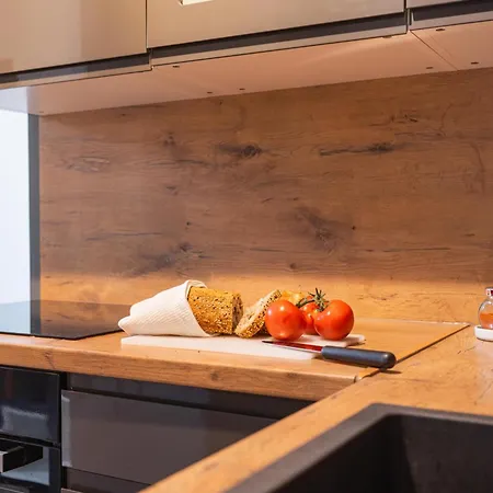 Rentplanet- Damrota Apartment *